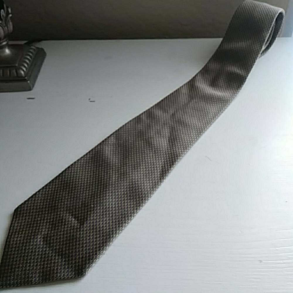 Alcione 100% Silk Tie